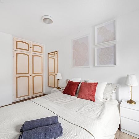 Arte Stays - 3-Bedroom Bright House London, Haggerston, Garden, Parking, 8 Min Walk To Haggerston Station, Weekly Or Monthly Stays, Serviced Accommodation - 7 Guests Buitenkant foto