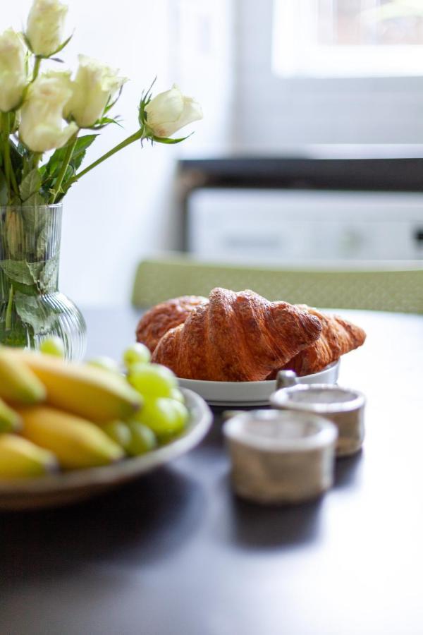 Arte Stays - 3-Bedroom Bright House London, Haggerston, Garden, Parking, 8 Min Walk To Haggerston Station, Weekly Or Monthly Stays, Serviced Accommodation - 7 Guests Buitenkant foto