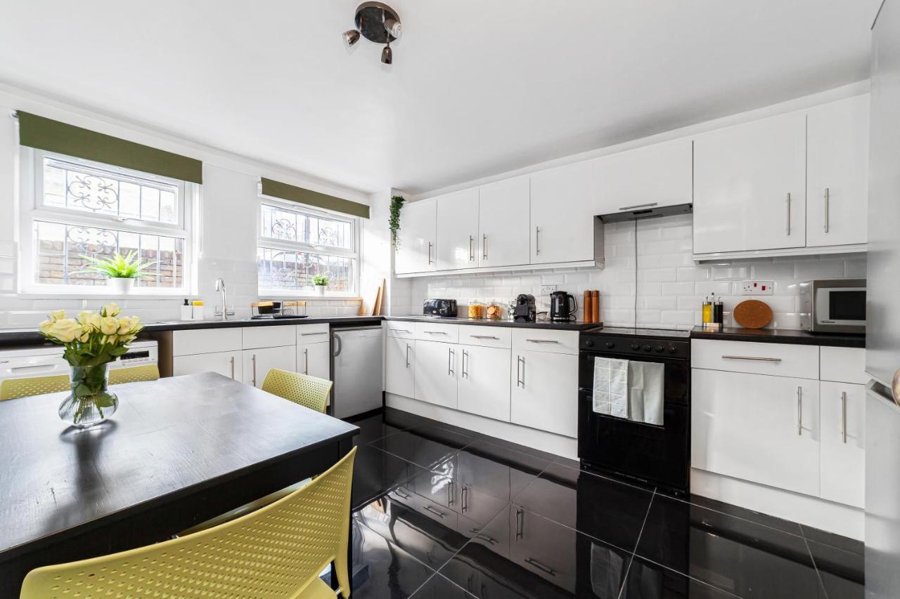 Arte Stays - 3-Bedroom Bright House London, Haggerston, Garden, Parking, 8 Min Walk To Haggerston Station, Weekly Or Monthly Stays, Serviced Accommodation - 7 Guests Buitenkant foto